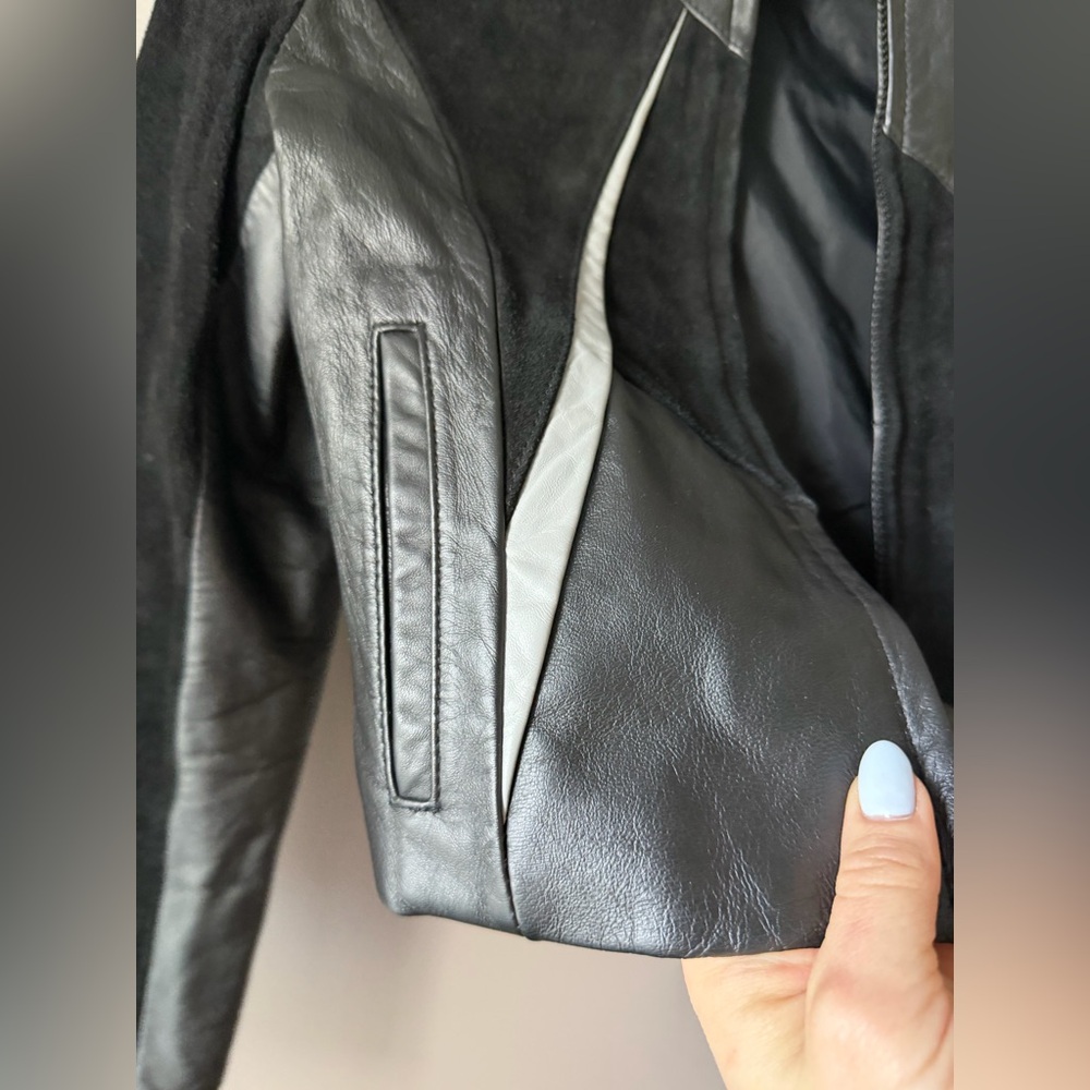 Wilsons Vintage Leather and Suede Black and Gray Women's Moto Jacket - Picture 7 of 9